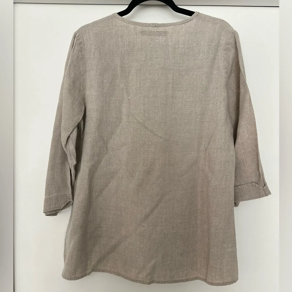 Flax V Pullover- Natural-Medium Weight - Picture 6 of 6